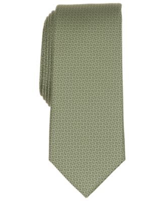 Men's Solid Pattern Tie