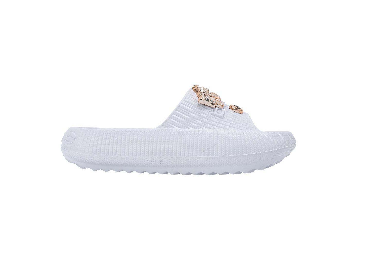 Сандалии Bebe EVA Slide – Lightweight Comfy Slide Sandals with Metal Charms для девочек, цвет: Белый — фото 3