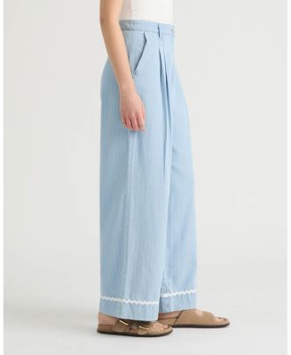 NVLT Women's Wide Leg Pleated Trousers