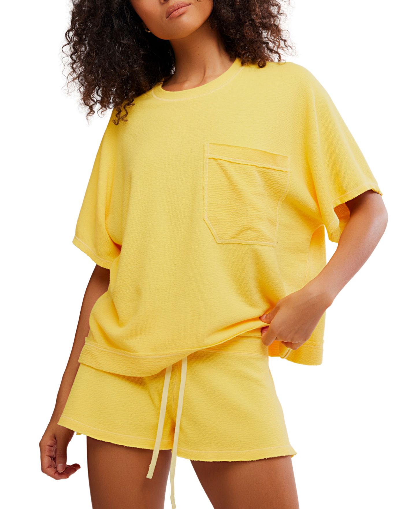 Женская футболка Free People Staycation Boxy Fit Sleep T-Shirt, цвет: Banana Citrus — фото 1