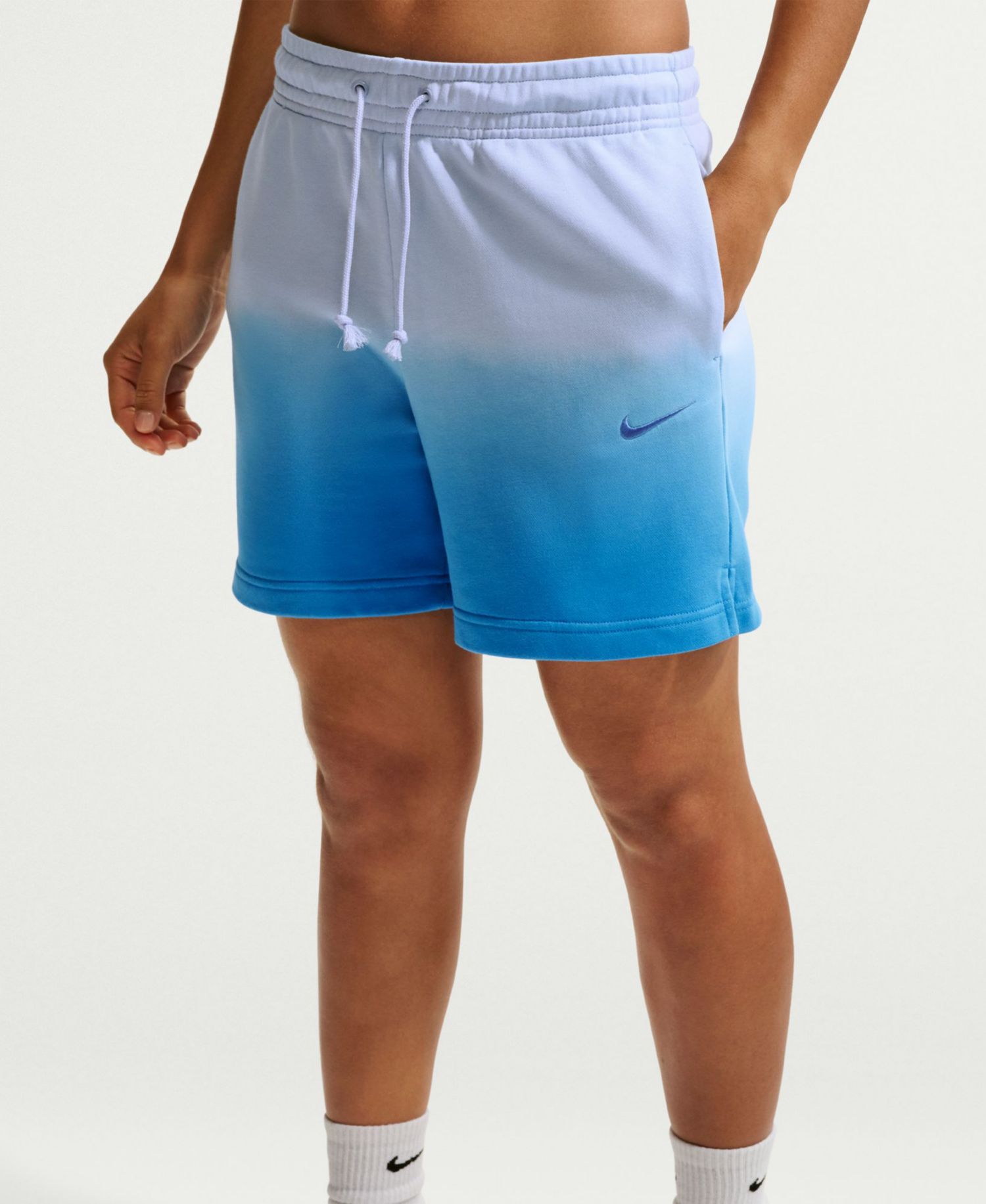 Women's Sportswear Phoenix Fleece Mid-Rise Shorts