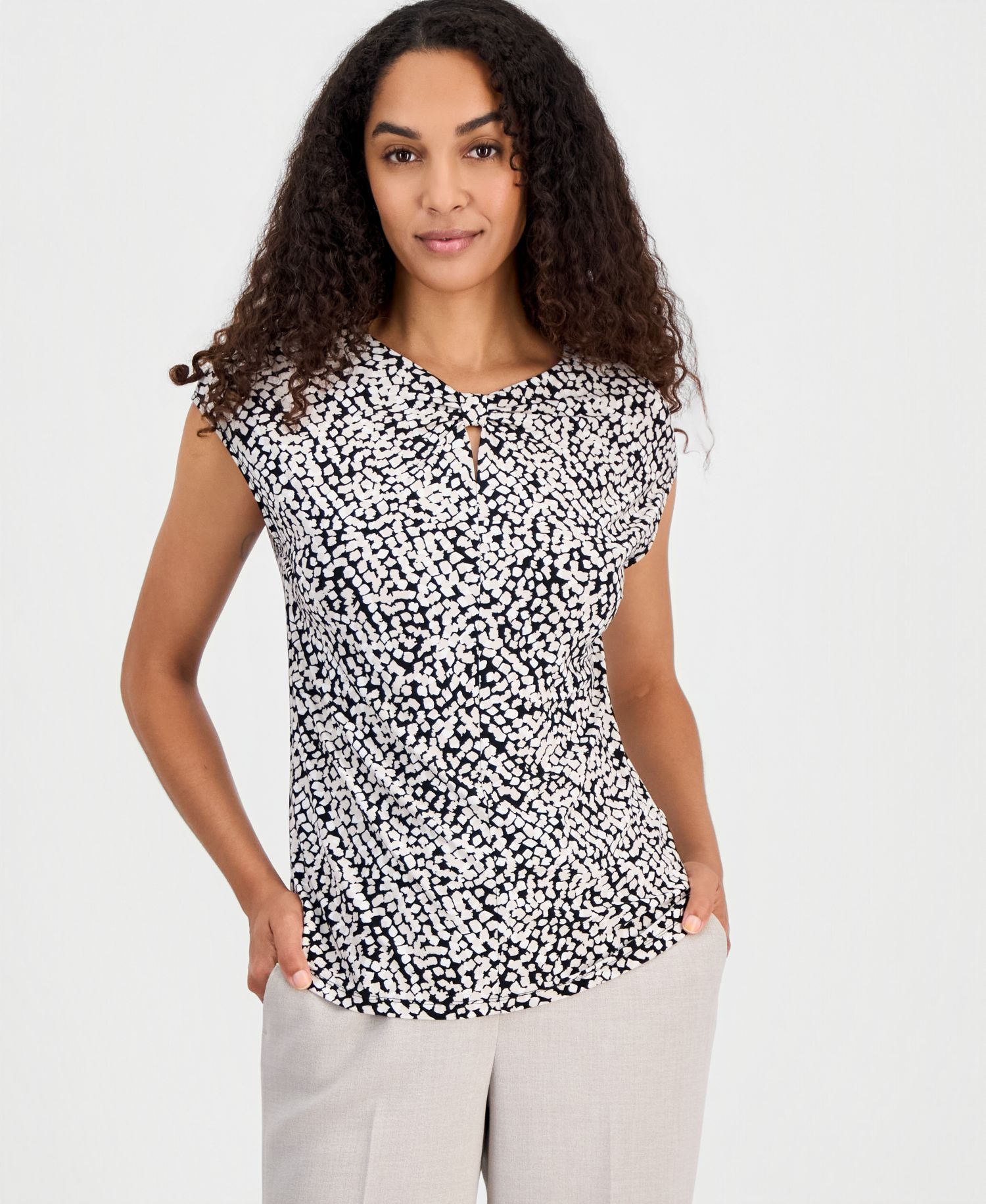 Women's Cap-Sleeve Printed Jersey Knot Neck Top