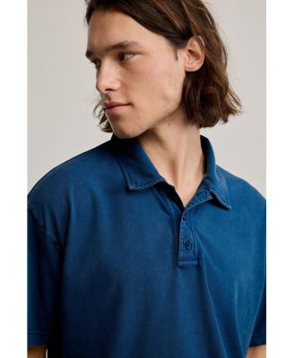 Men's Polo t-shirt detail