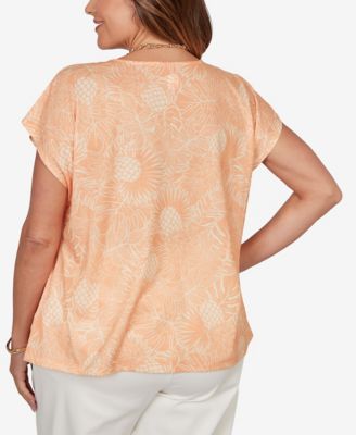 Plus Size Printed V-neck Top