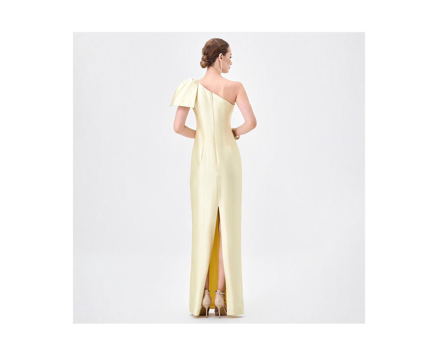 Women's Aramy One Shoulder Bow Gown