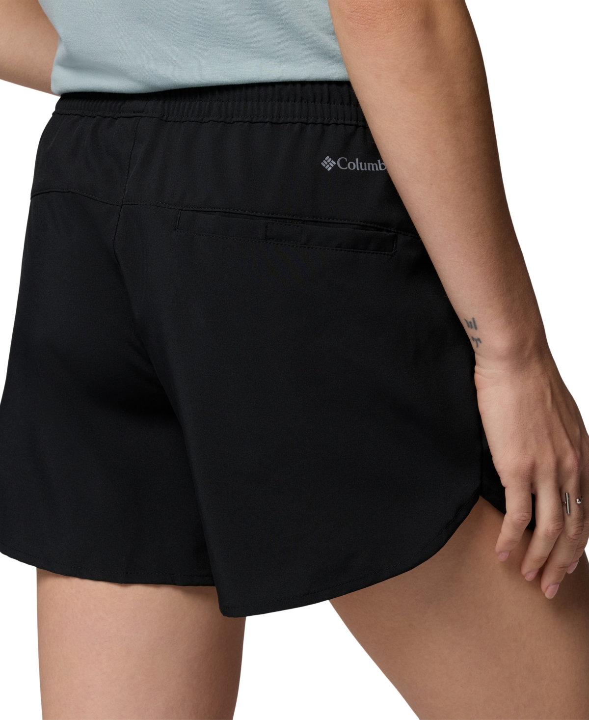 Columbia Women's Vital Valley Regular Fit Pull-On Shorts