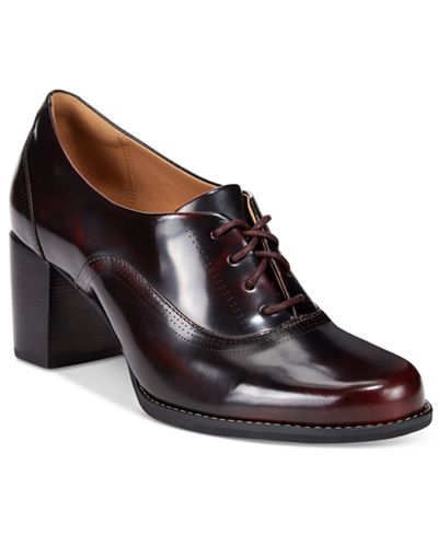 Clarks Artisan Women's Tarah Victoria Pumps