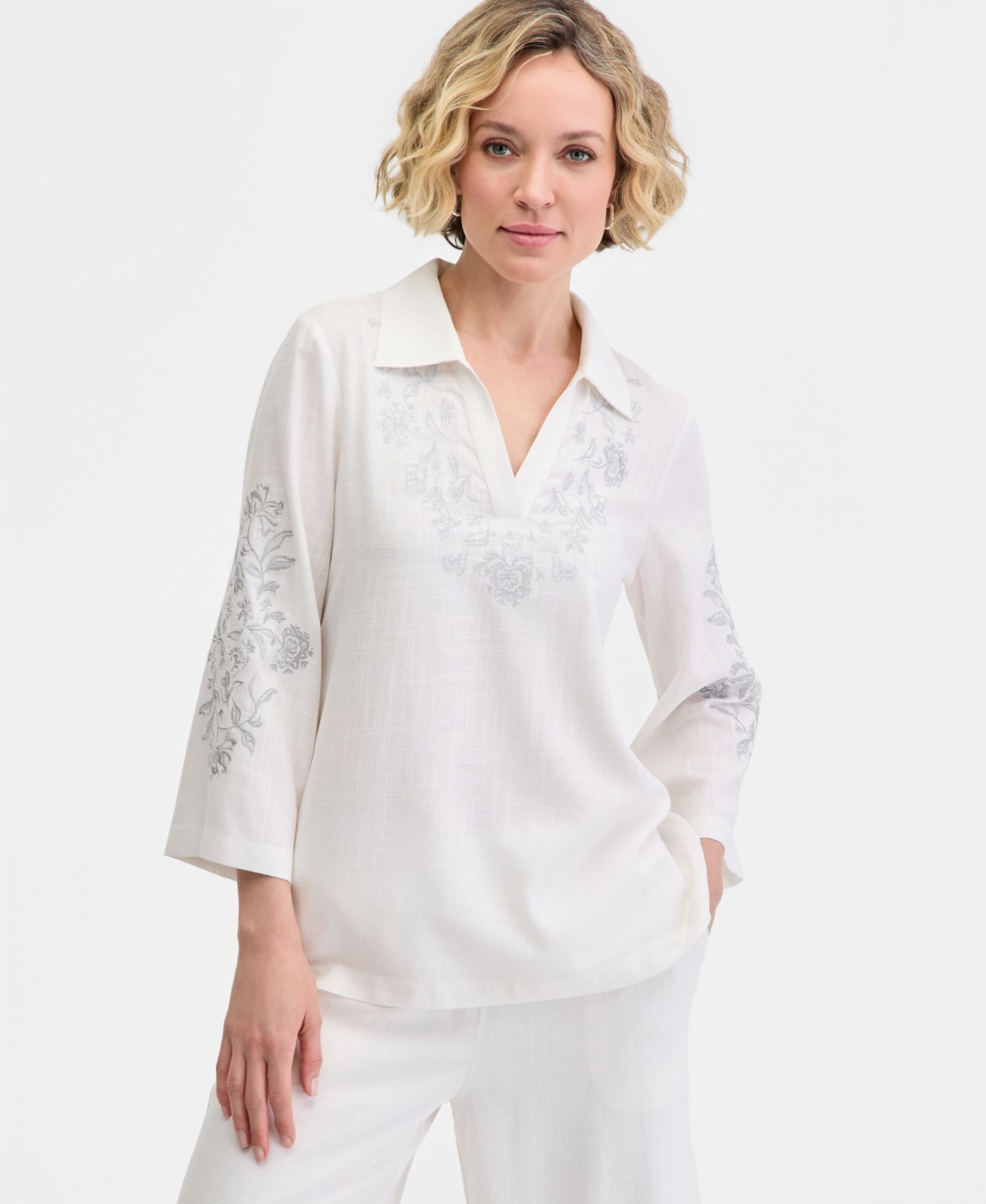 Women's Collared Embroidered Linen-Blend 3/4-Sleeve Top