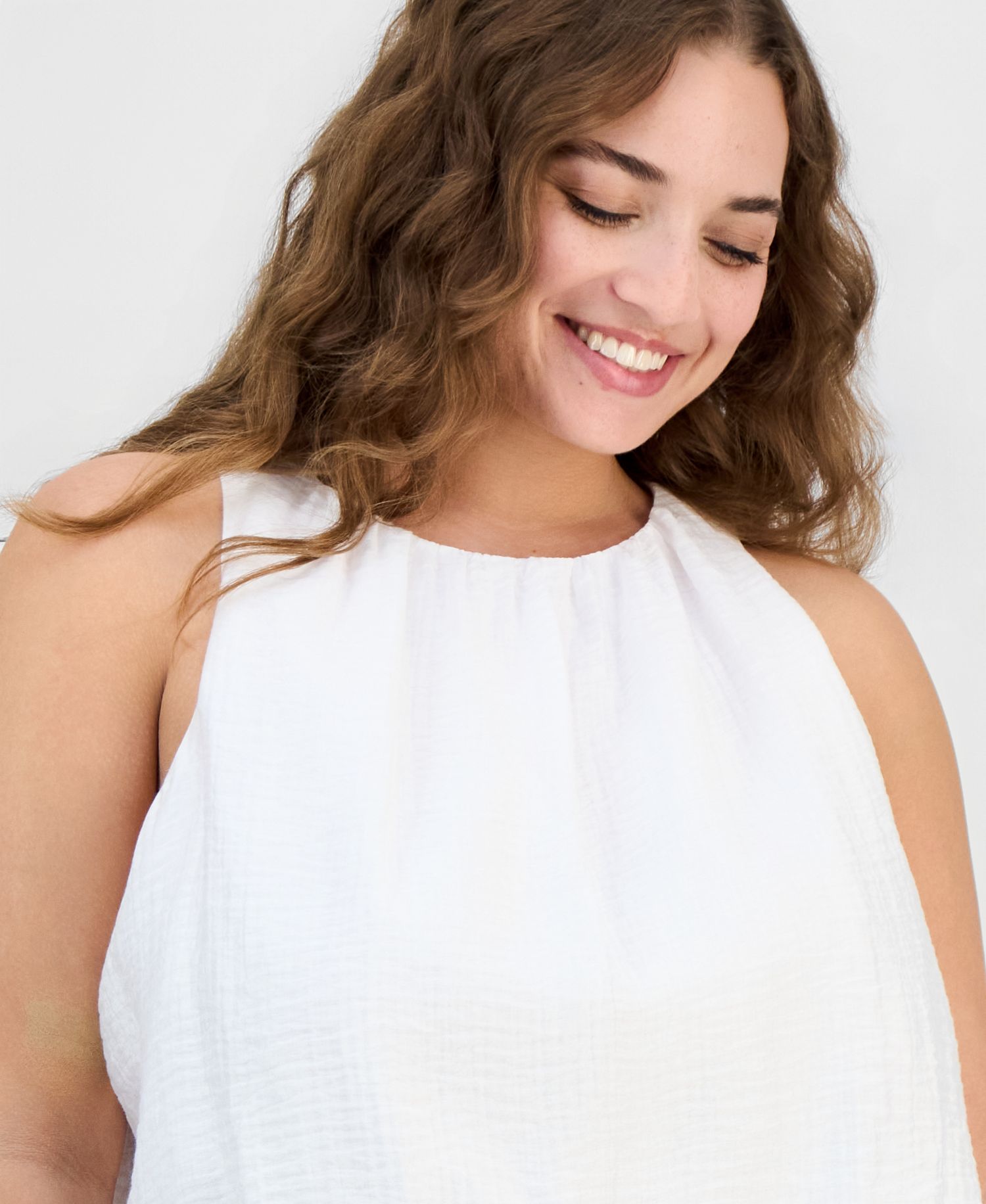 Trendy Plus Solid Bubble-Hem Round-Neck Tank