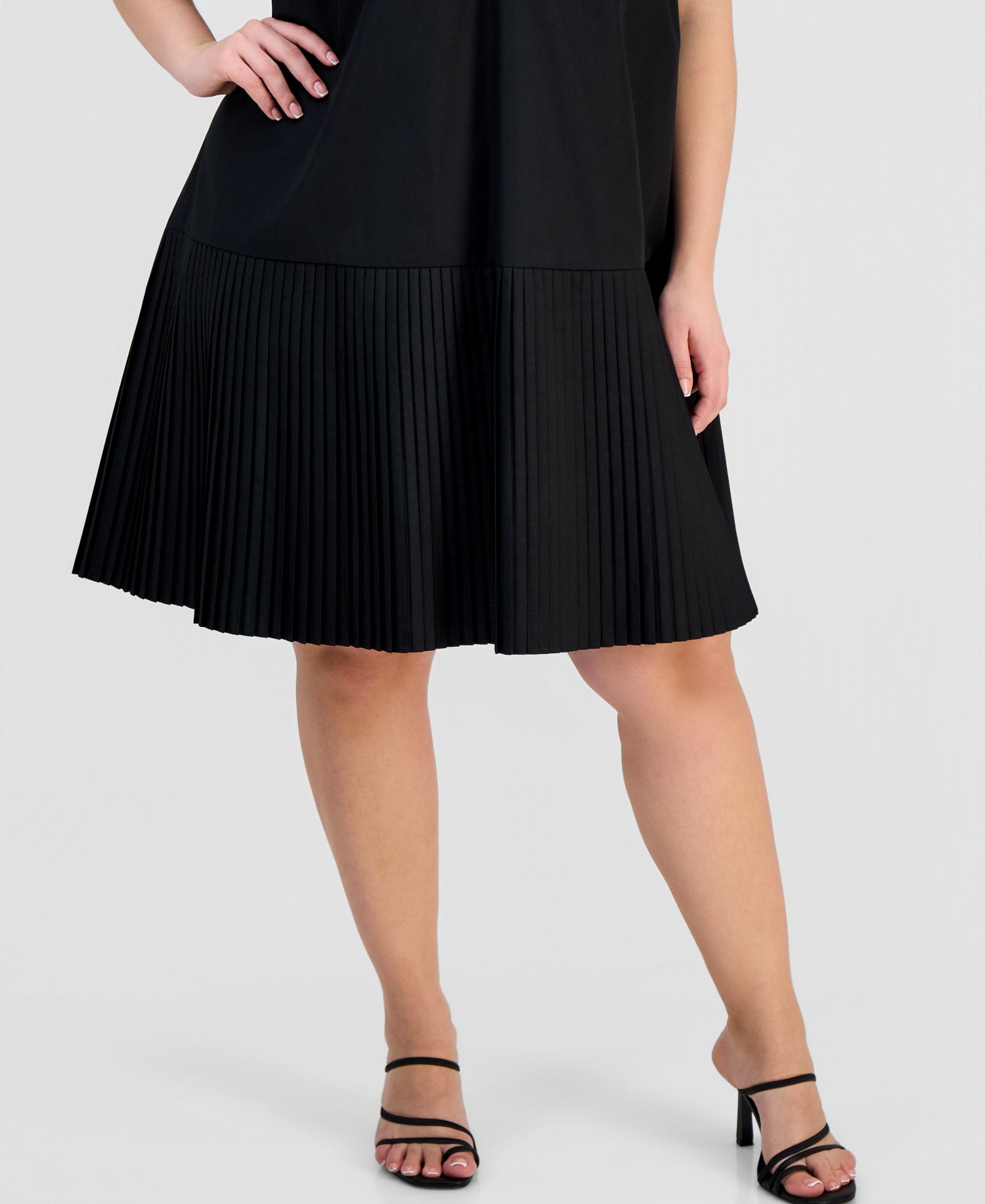 Plus Size Pleat-Hem Puff-Sleeve Dress