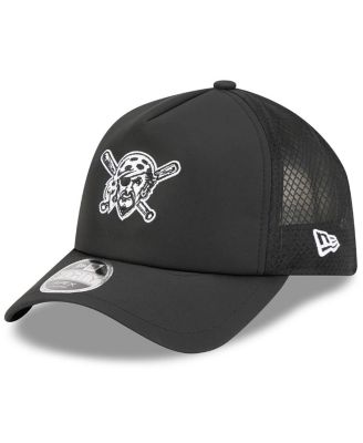 Men's Black Pittsburgh Pirates 2026 Batting Practice Alternate Apex 9FORTY Adjustable Hat