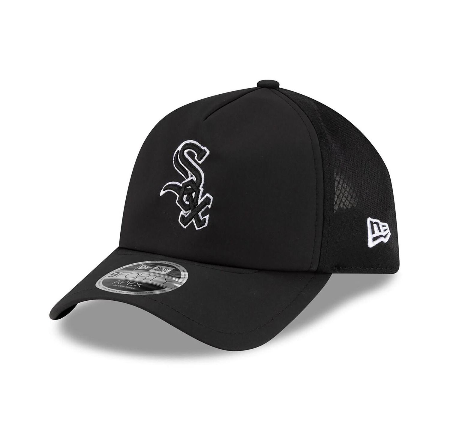Men's Black Chicago White Sox 2026 Batting Practice Apex 9FORTY Adjustable Trucker Hat