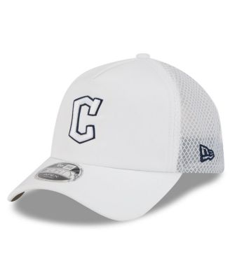 Men's White Cleveland Guardians 2026 Batting Practice Apex 9FORTY Adjustable Trucker Hat