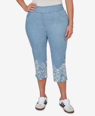 Plus Size Printed Hem Denim Capri Pants