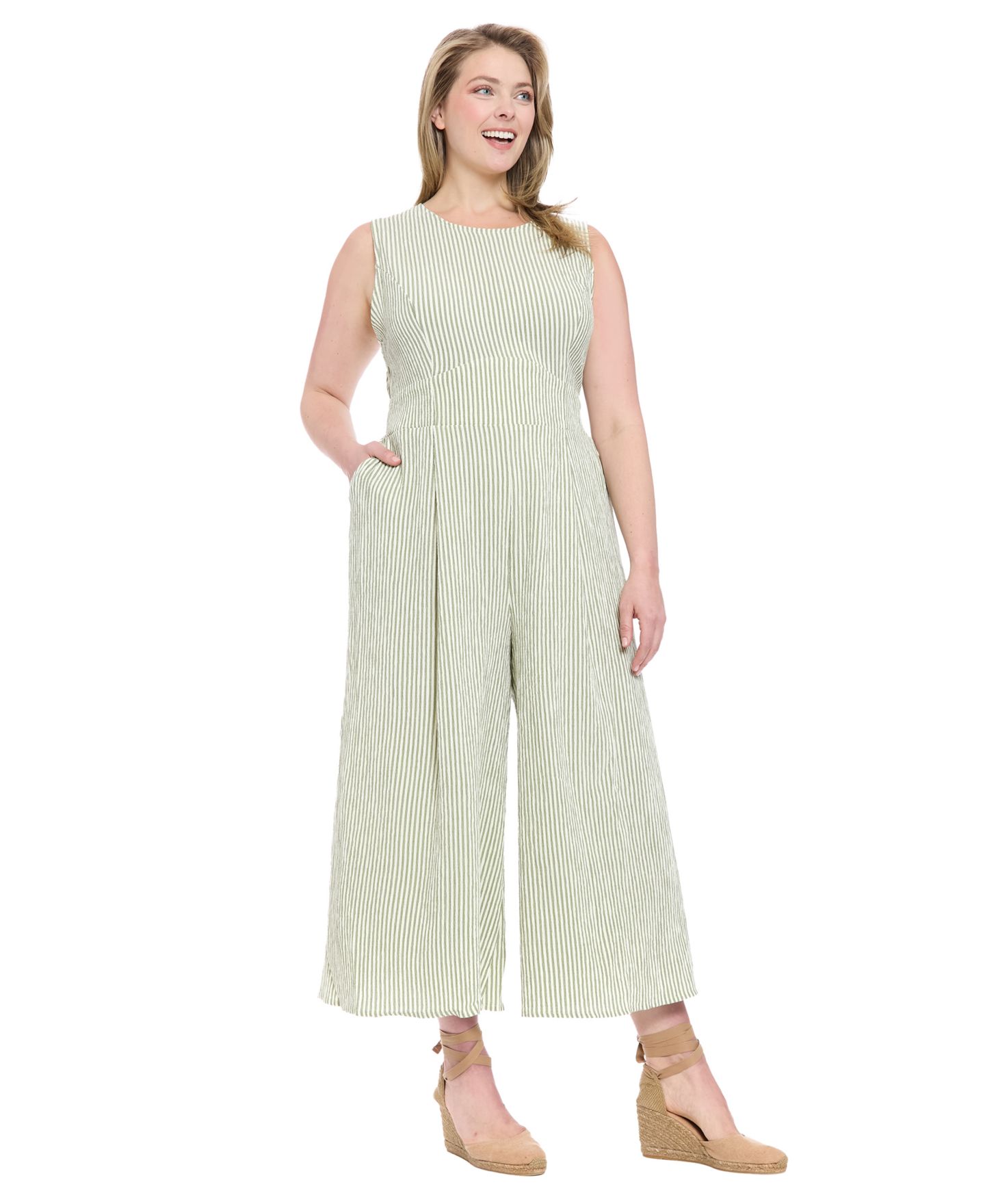 Женский комбинезон London Times Plus Size Sleeveless Crewneck Jumpsuit, цвет: Оливковый / Слоновая кость — фото 2