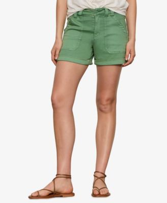 Women's Wander On Cuffed Hem Shorts