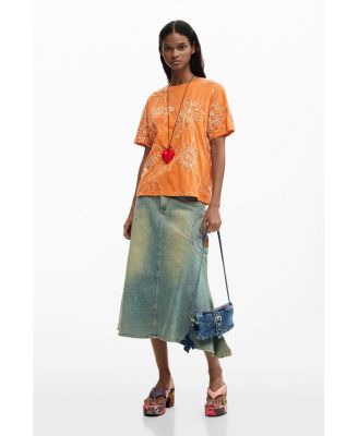 Women's Embroidered Flowers T-shirt