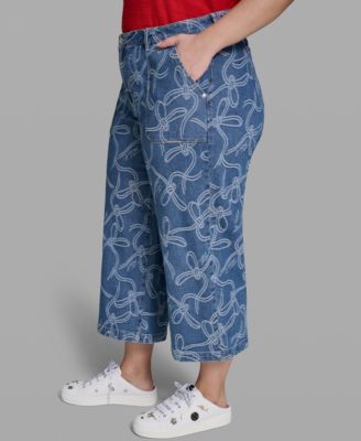 Plus Size Mid-Rise Bow-Jacquard Cropped Jeans