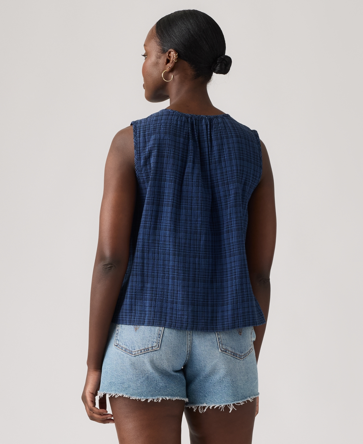 Levi's Women's Luella Sleeveless Tie-Neck Blouse