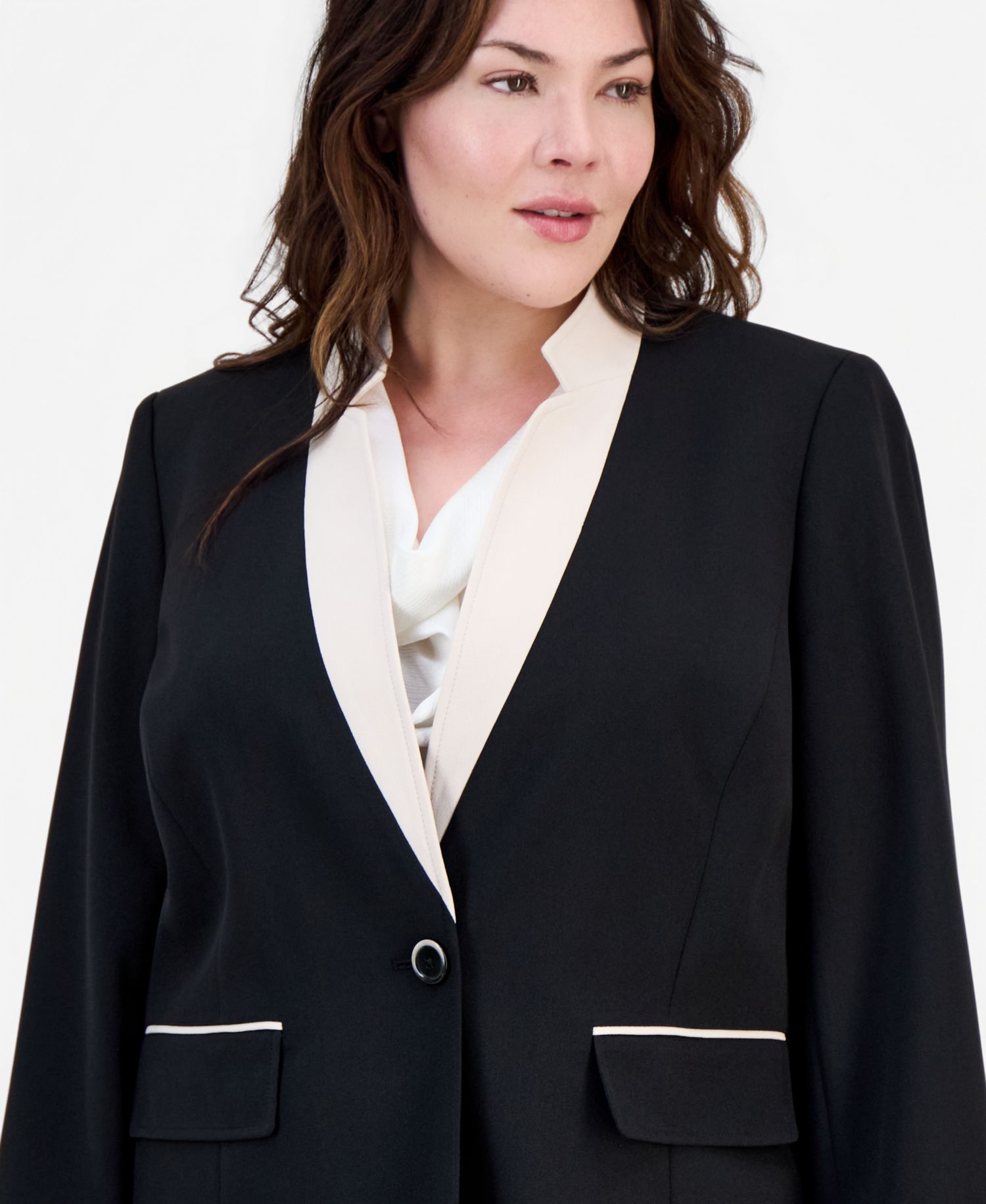 Plus Size Contrast Collar One-Button Blazer