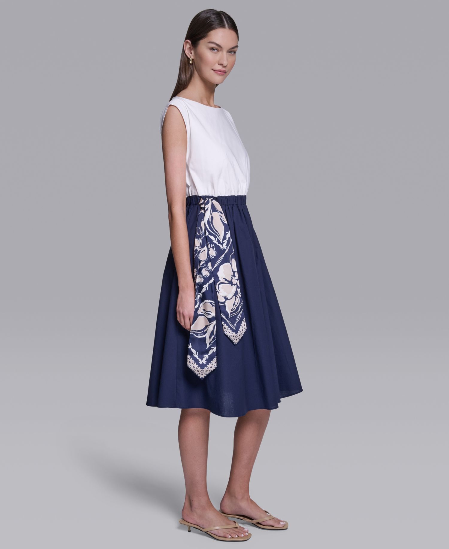 Women's Sleeveless Boat Neck Dress