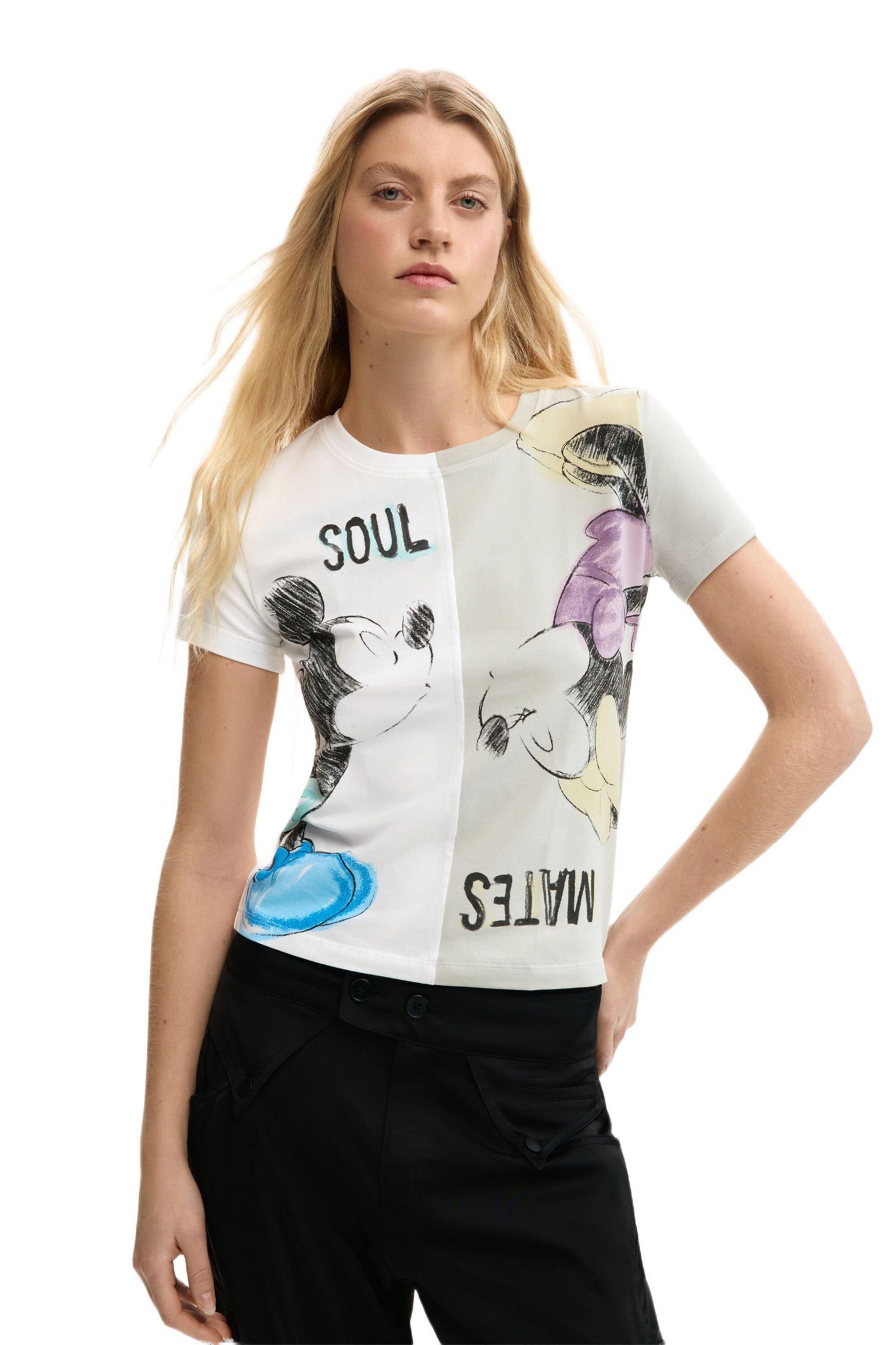 Women's Mickey and Minnie Mouse Kiss T-Shirt
