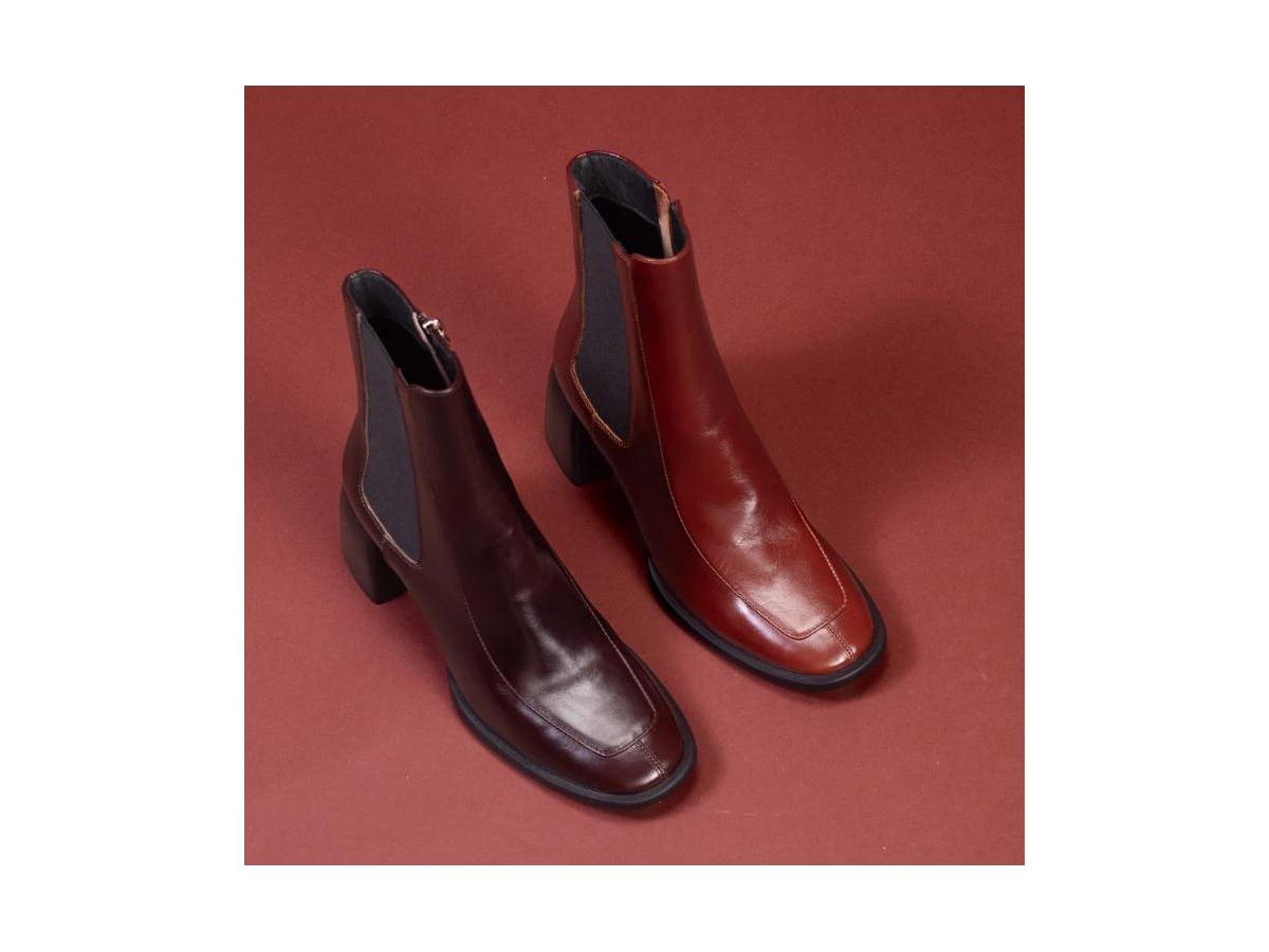 Eos Footwear Women s Leather Chelsea Boot