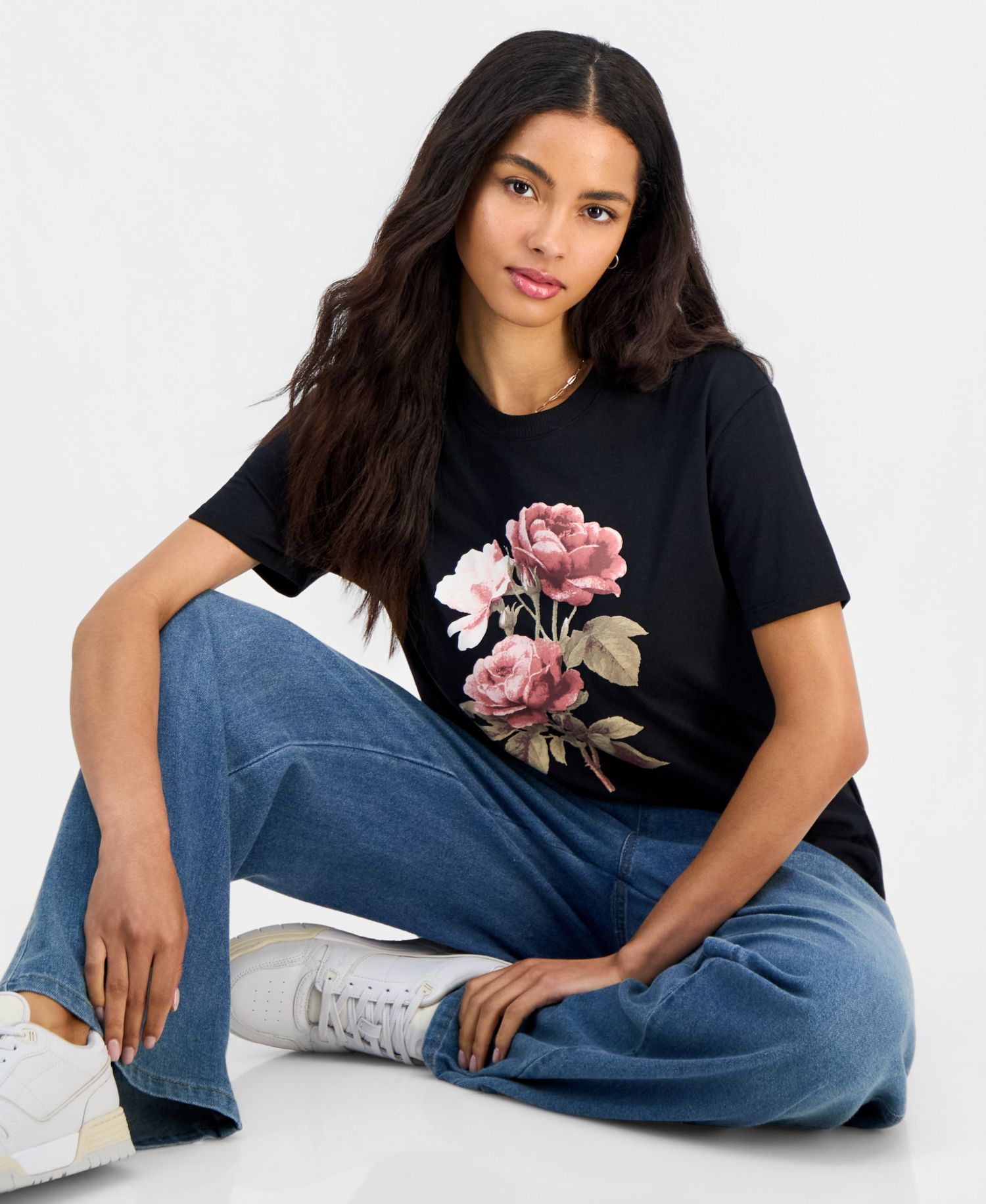 Juniors' Rose Graphic-Print Tee