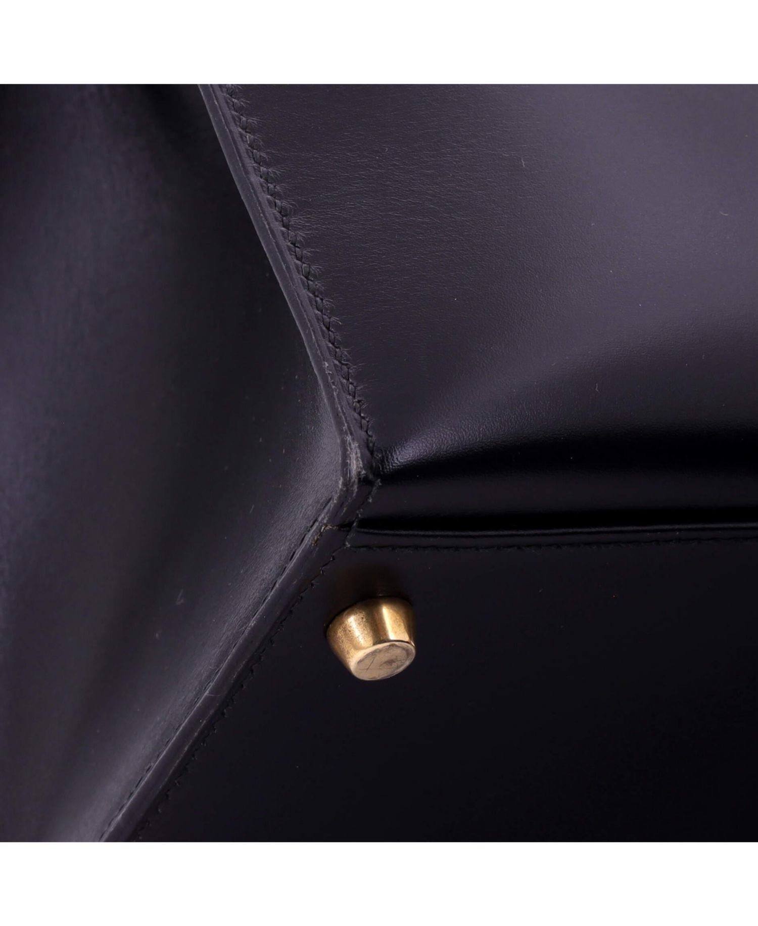 Kelly 32 Handbag Black Box Calf with Gold Hardware