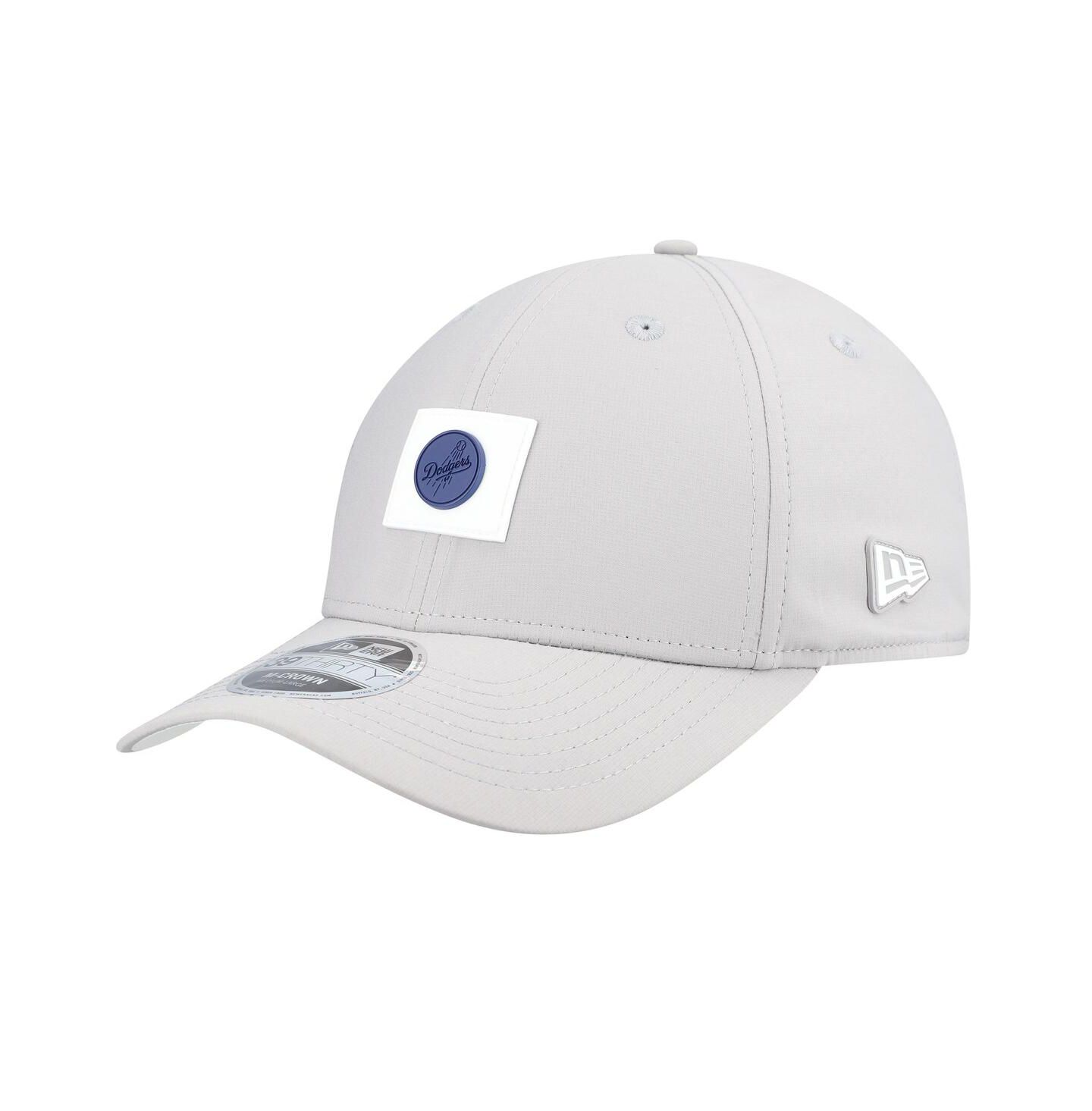 Мужская кепка New Era Gray Los Angeles Dodgers 2026 Clubhouse Alternate 39THIRTY Flex Hat — фото 1