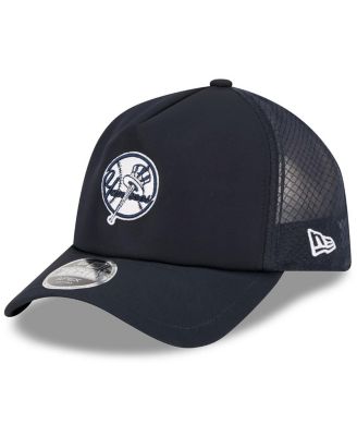 Men's Navy New York Yankees 2026 Batting Practice Alternate Apex 9FORTY Adjustable Hat