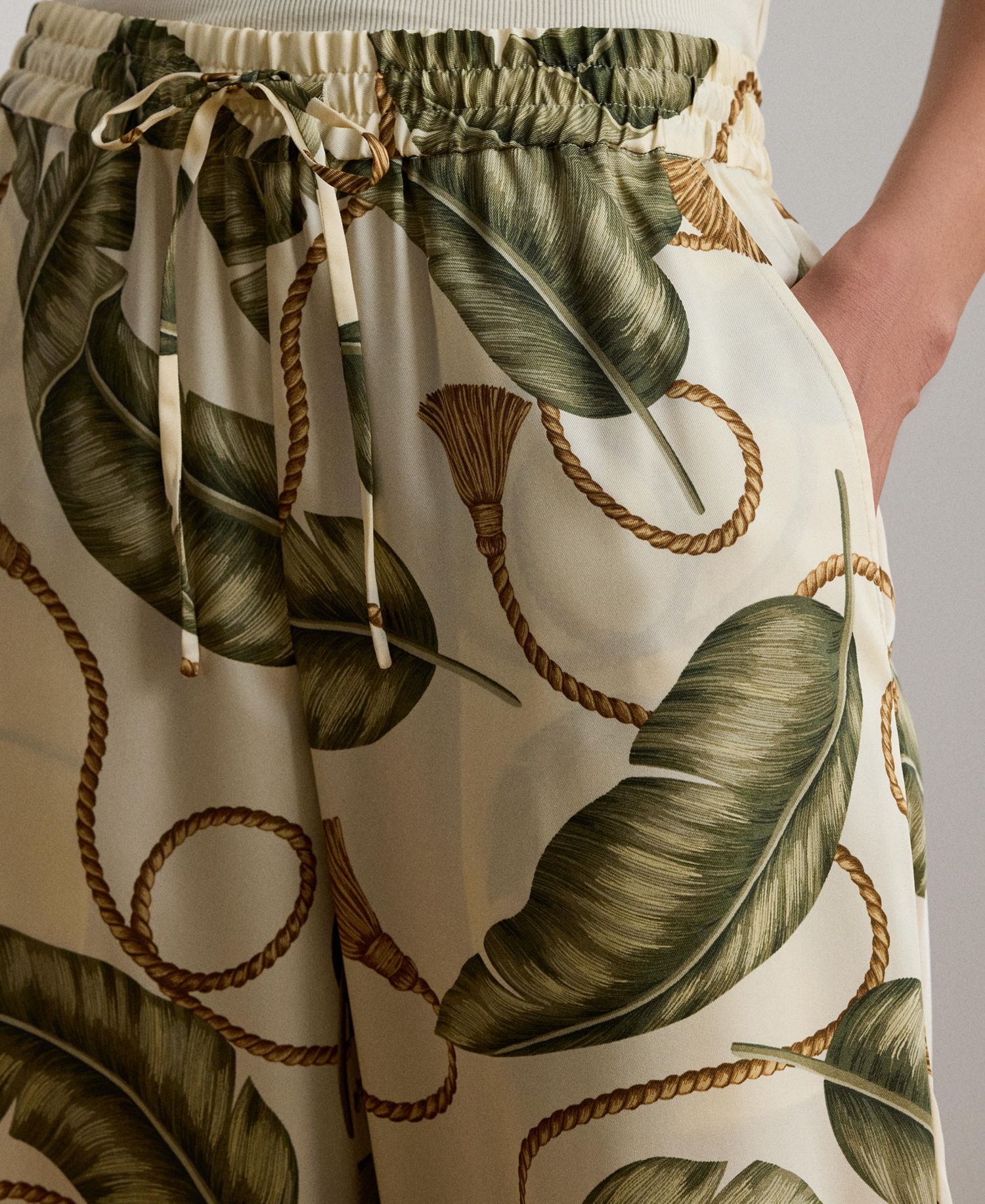 Women's Mid-Rise Rope-Print Twill Wide-Leg Pants