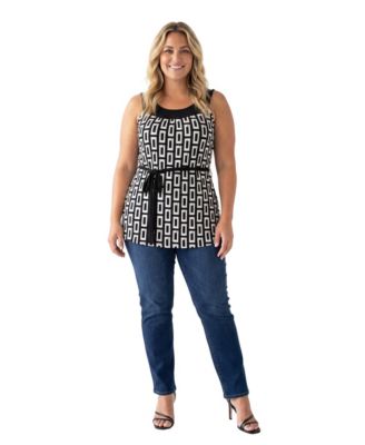 Plus Size Essential Curvy Geometric Print Sleeveless Top