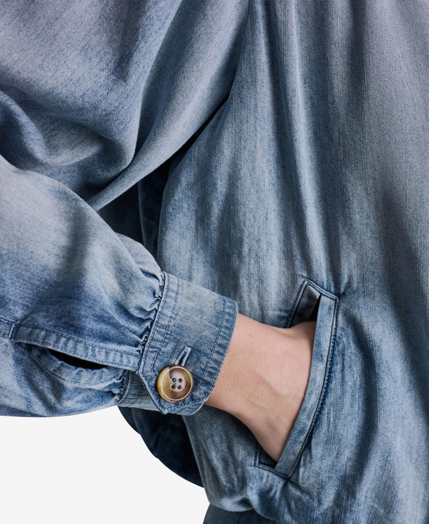 Women's Puff-Sleeve Button-Front Collared Jacket