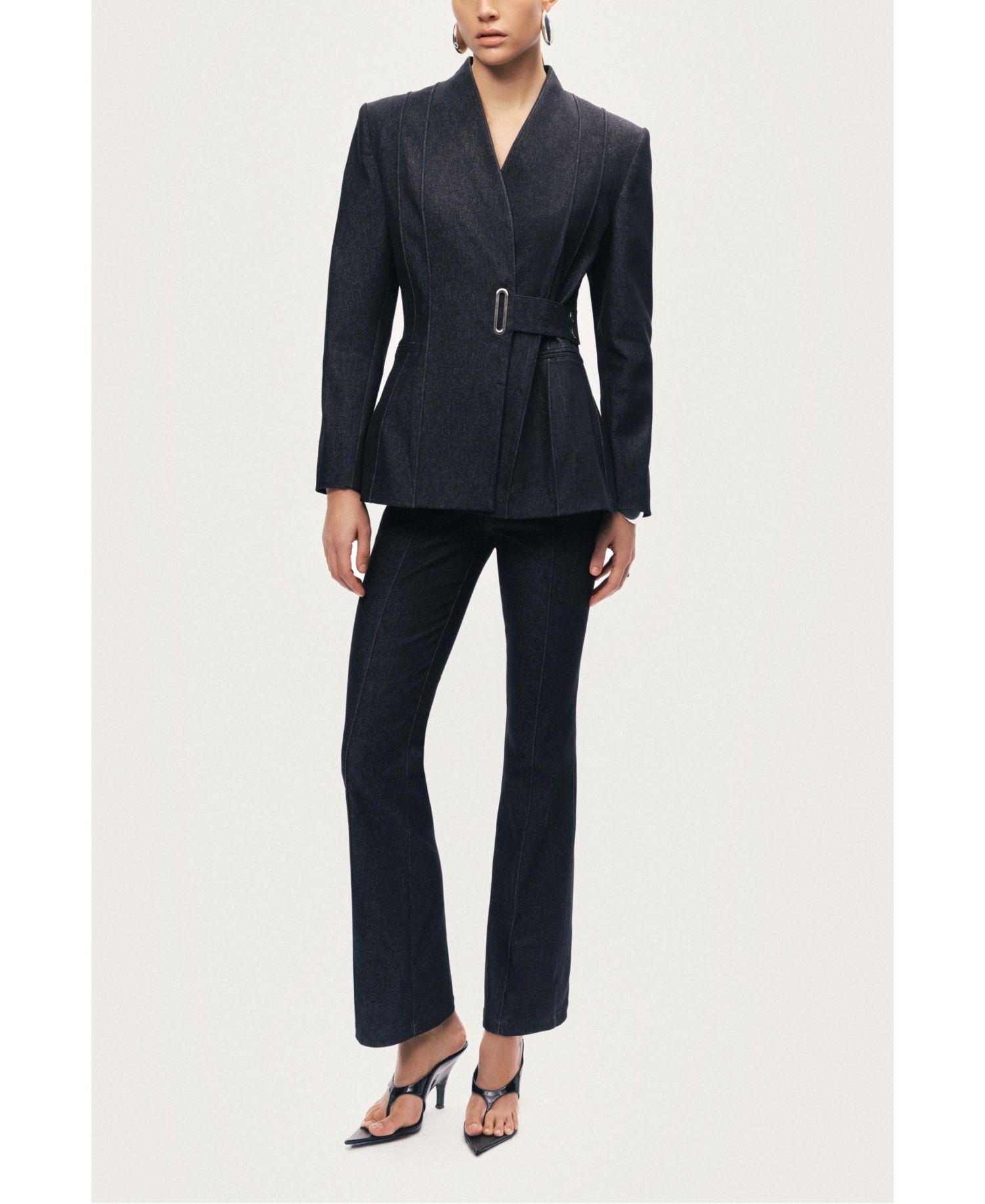 Women's Sharply Tailored Belt Detailed Blazer