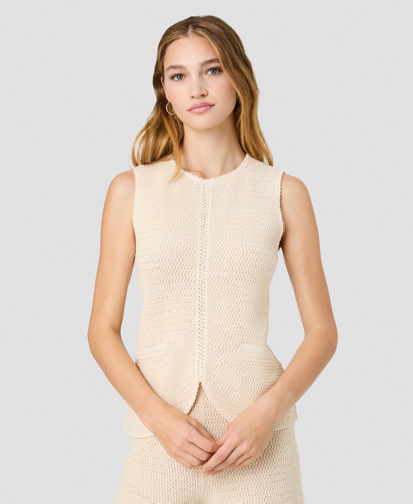 Женский жилет French Connection Mozart Crochet Texture V-Neck, цвет: Экрю — фото 1