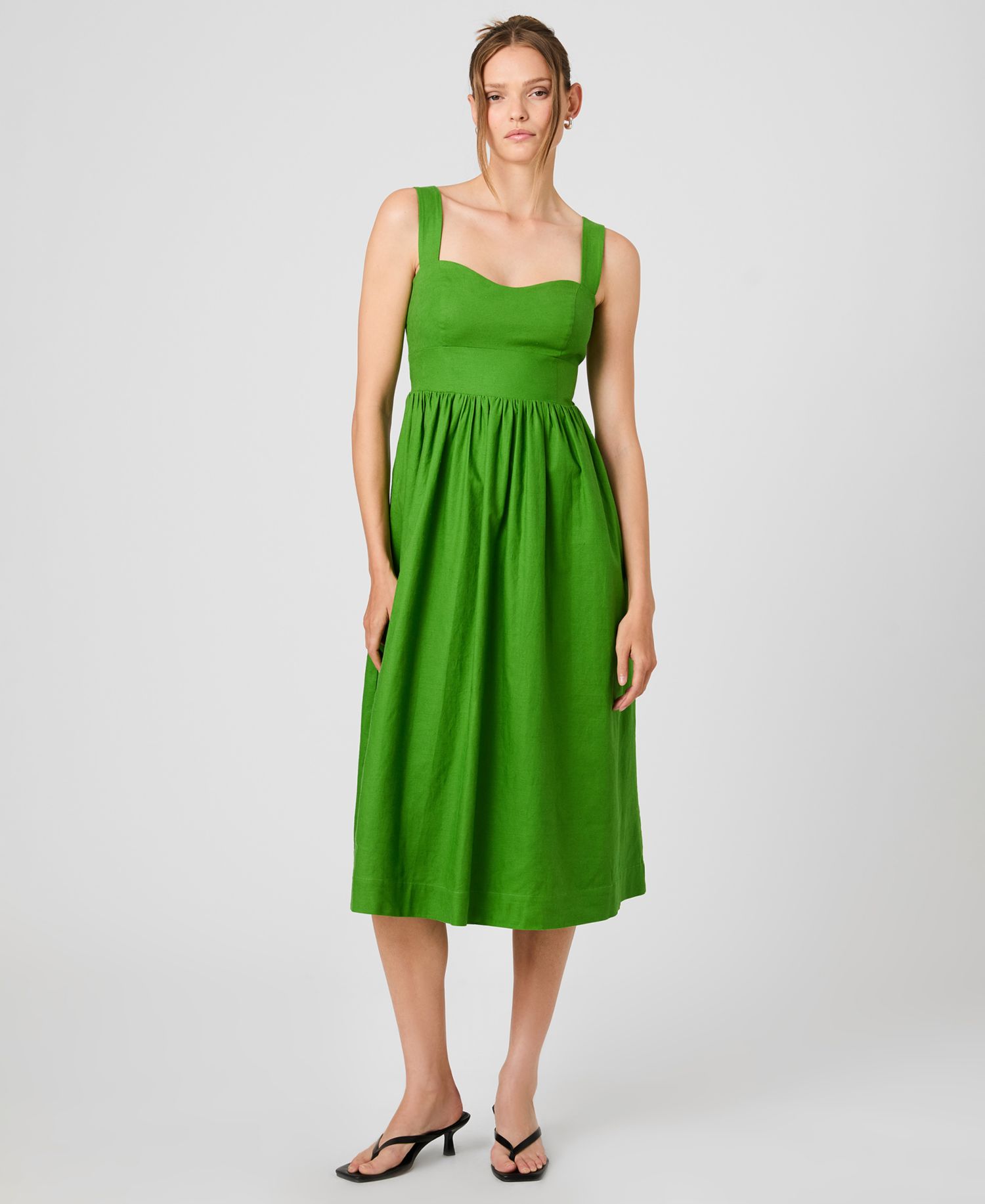 Women's Sleeveless Sweetheart Neck Dress