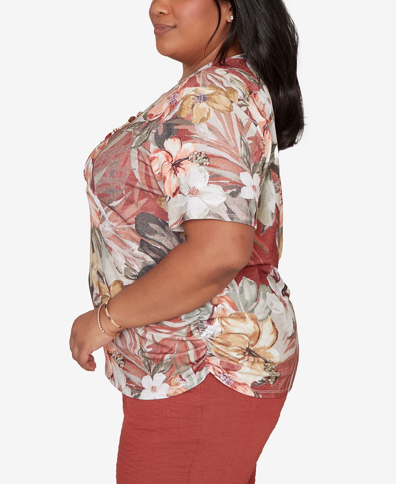 Plus Size Spice Market Dramatic Floral T-Shirt with Necklace