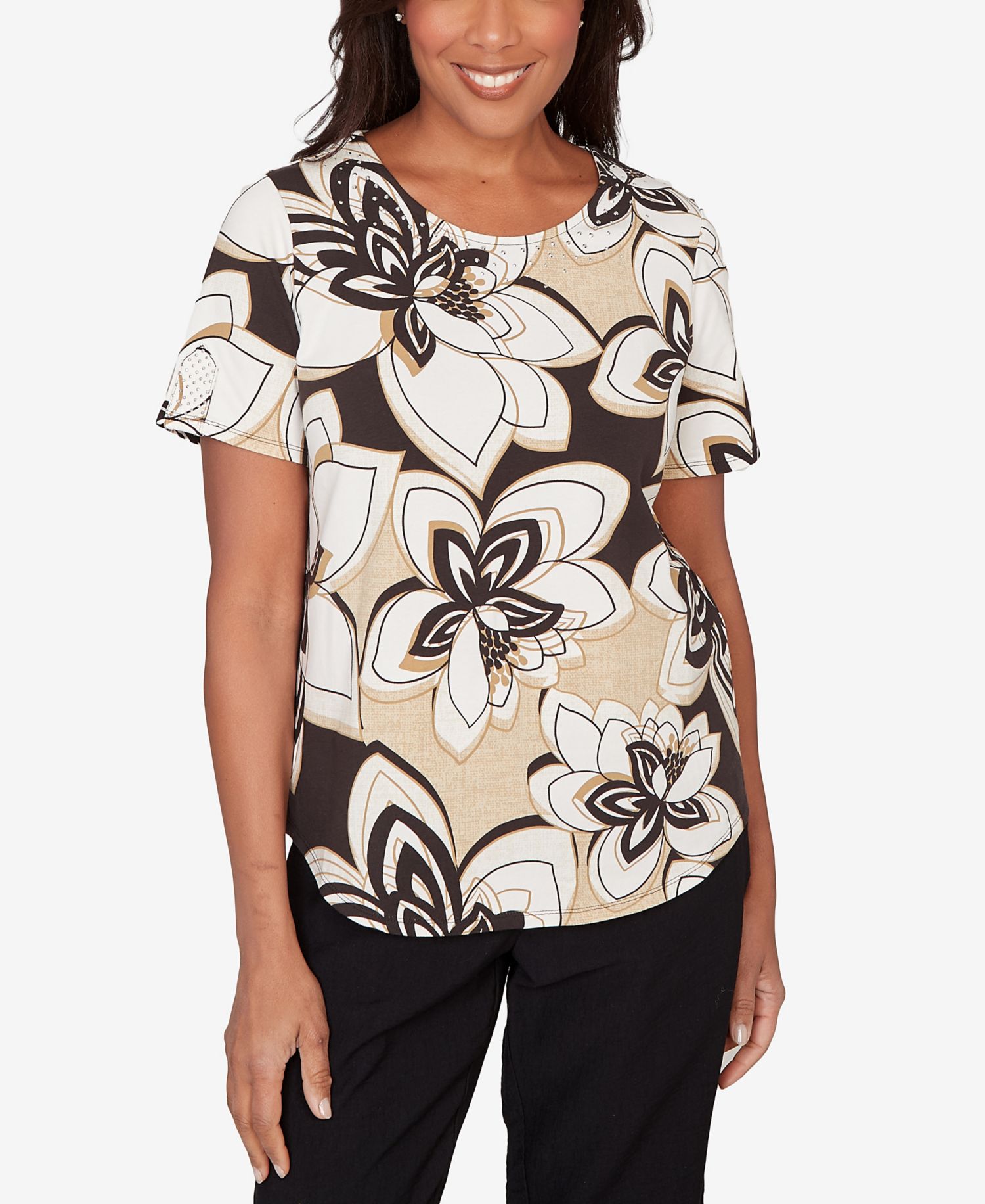 Women's Detail Driven Floral Stained Glass Short-Sleeve Top