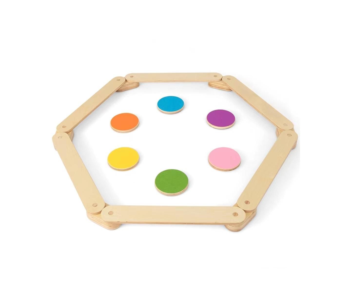 Детские игрушки Slickblue 12-Piece Wooden Colorful Balance Beam with Stepping Stones, Ages 3+, цвет: Светлый коричневый — фото 1