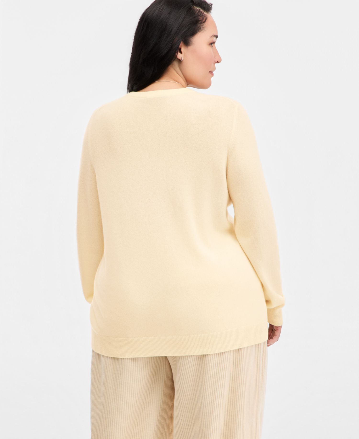 100% Cashmere Women's Petite Long-Sleeve Crewneck Sweater