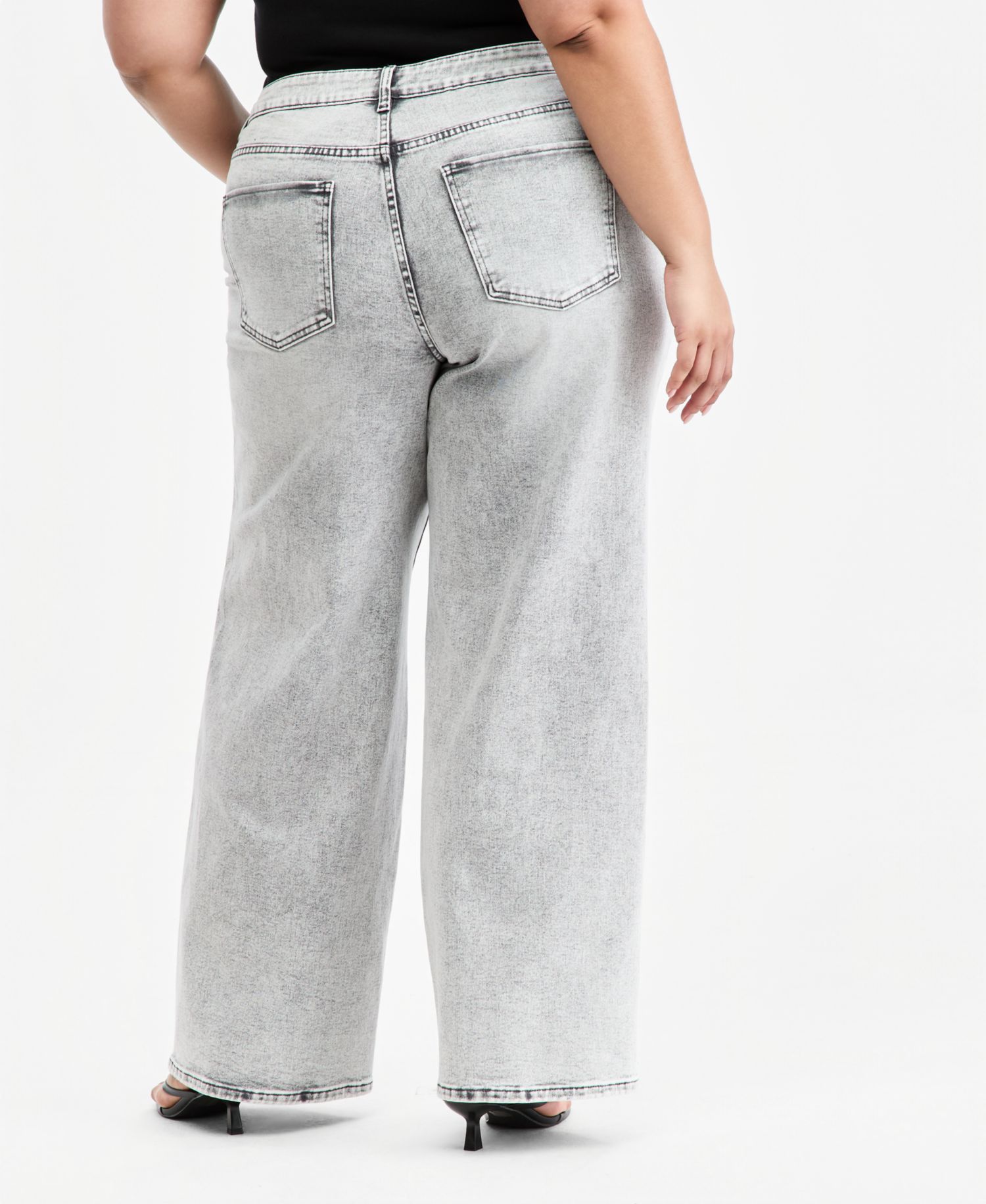 Trendy Plus Ultra 90's Studded Jeans