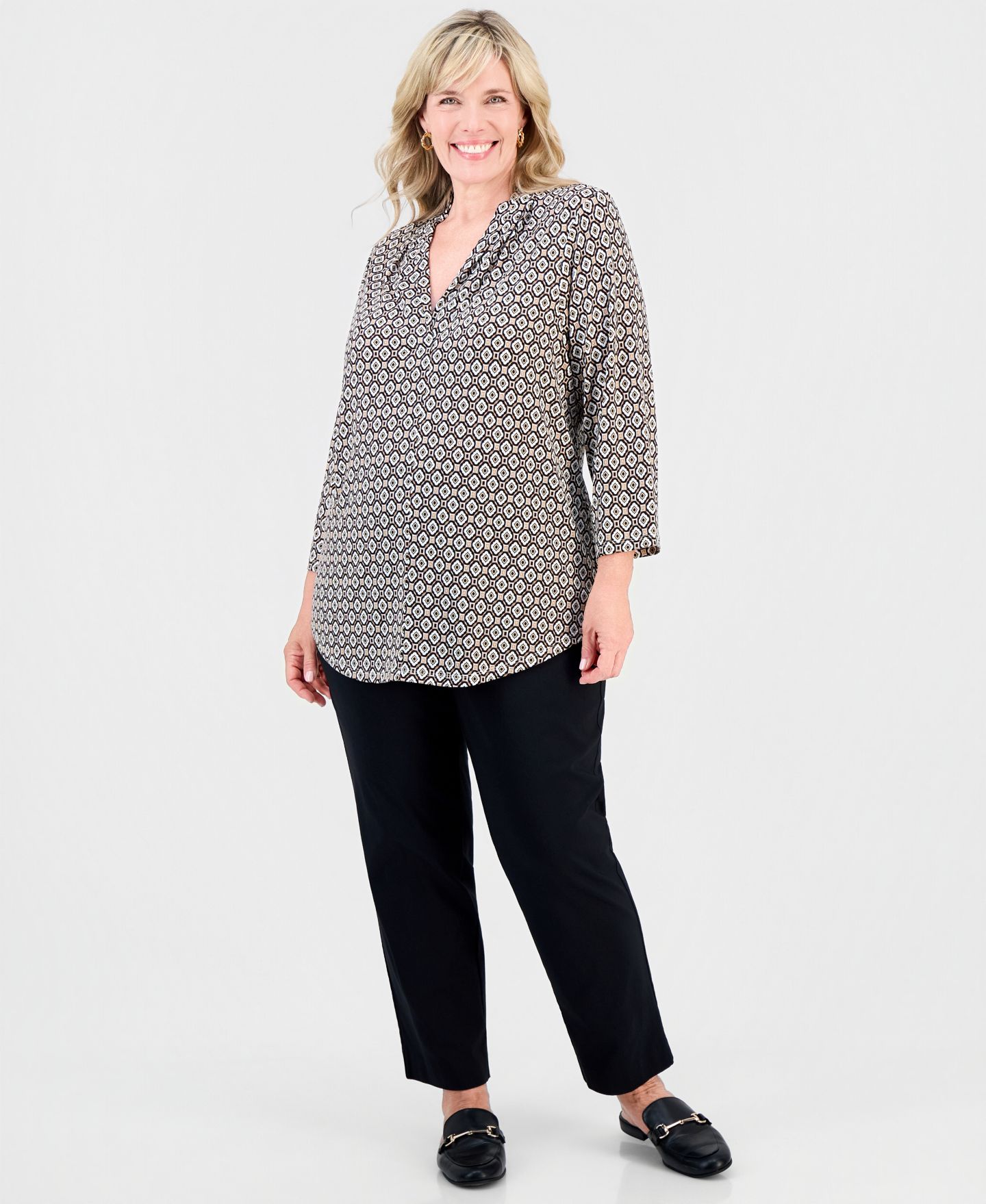 Женский топ JM Collection Plus Size Bazaar V-Neck 3/4-Sleeve Top, цвет: Чёрный — фото 3