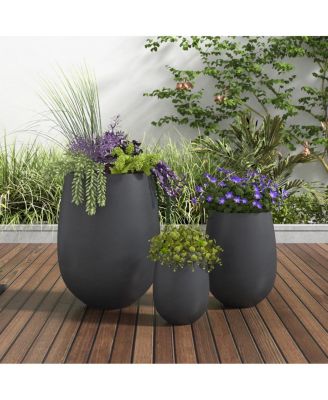 Lightweight Round Outdoor Planter Set