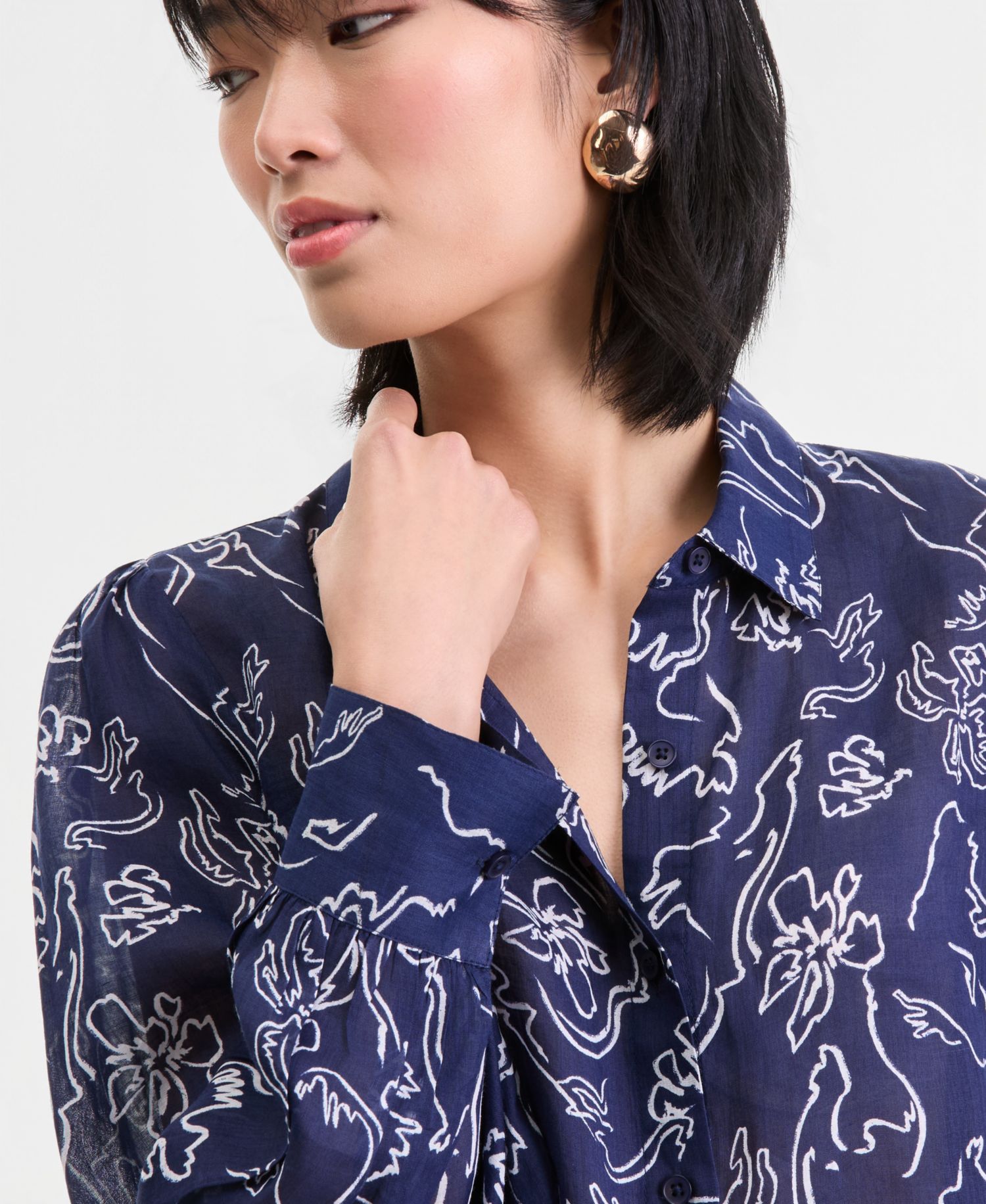 Petite Long Sleeve Printed Ramie Button Down Shirt