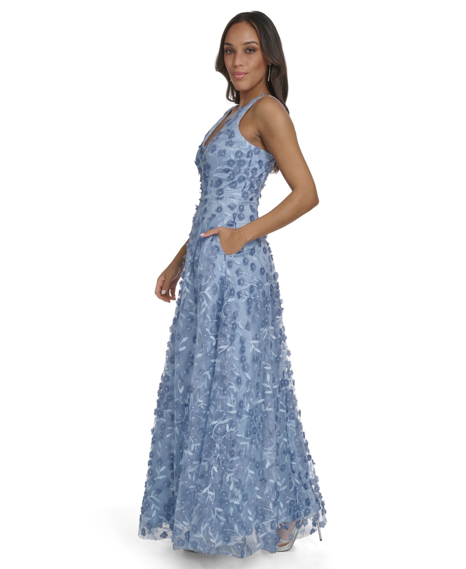 Women's V-Neck Sleeveless Ball Gown