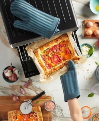 Ribbed Soft Silicone 2-Pc. Oven Mitt Set