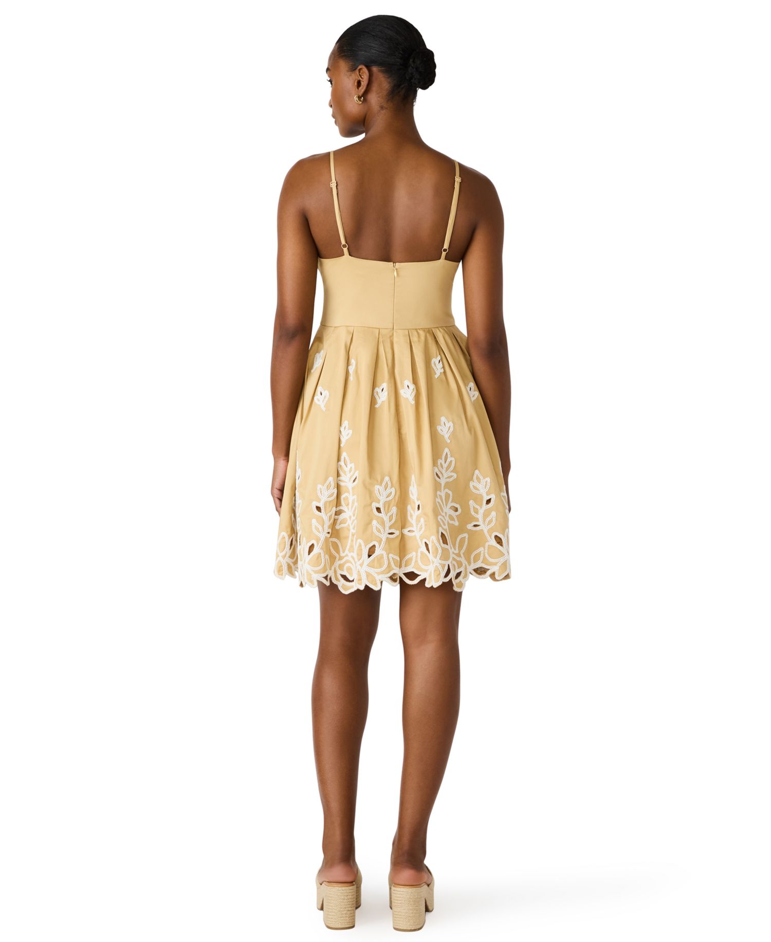 Emelia Sweetheart Neck Dress