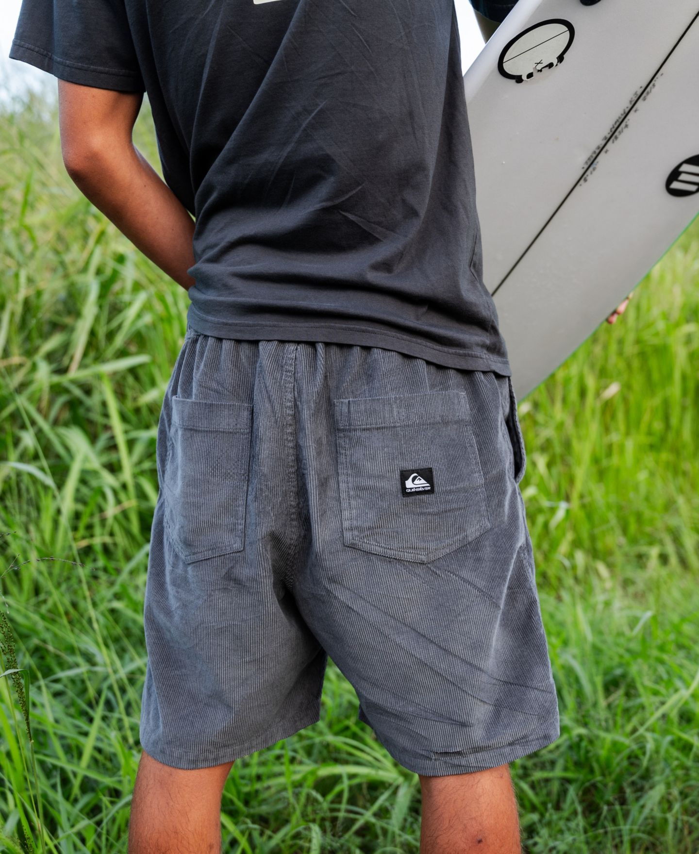 Мужские шорты Quiksilver Taxer Cord Shorts, 7" Inseam, цвет: Железный — фото 6