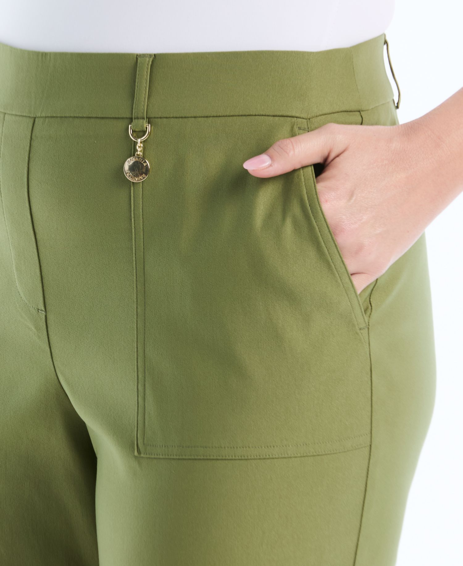 Plus Size Porkchop Pocket Kick Flare Capri Pants